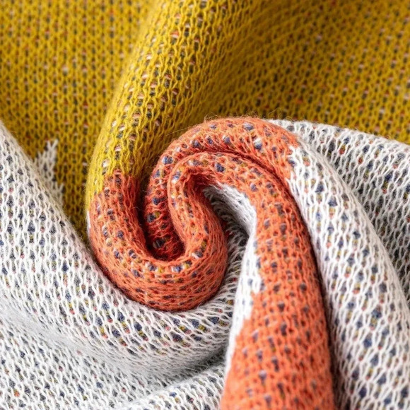 Colorblock Drop Shoulder Sweater - Picture 6 of 10